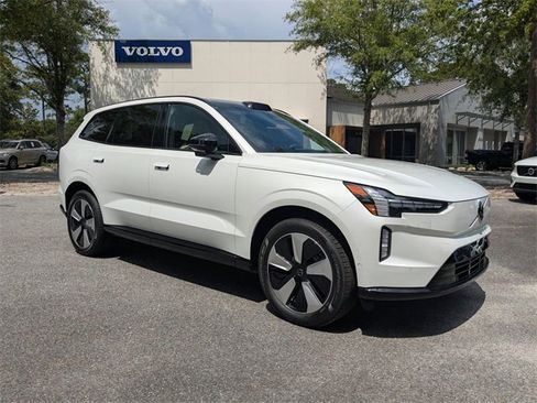 New 2025 Volvo EX90 Plus image 2
