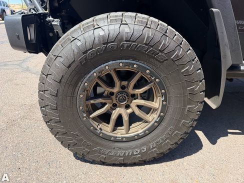 Used 2018 Jeep Wrangler Unlimited Sport AWD/4WD image 6