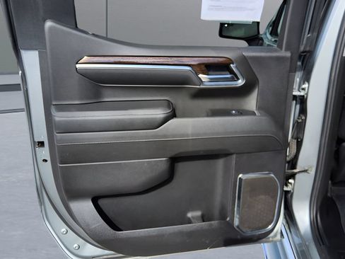 Used 2024 GMC Sierra 1500 SLE w/ LPO, GMC Protection Package AWD/4WD image 29