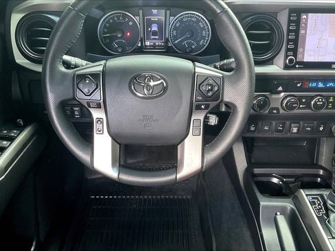 Used 2023 Toyota Tacoma Limited image 8