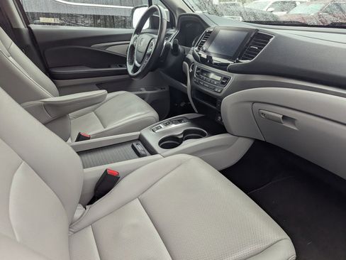 Used 2023 Honda Ridgeline RTL image 6