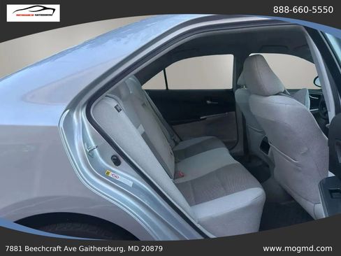 Used 2012 Toyota Camry LE image 25