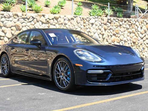 Used 2021 Porsche Panamera GTS AWD/4WD image 3