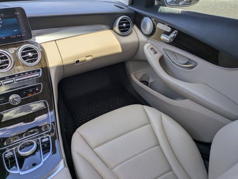 Used 2021 Mercedes-Benz C 300 Sedan image 20