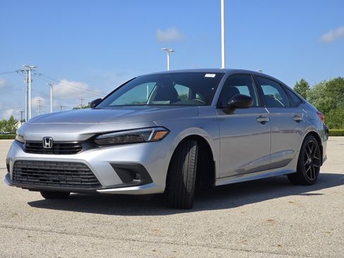 Used 2024 Honda Civic Sport image 11