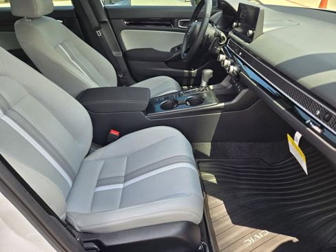 Certified 2026 Honda Civic Sport image 18