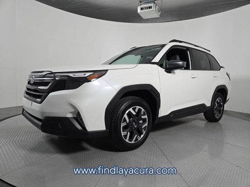 Used 2026 Subaru Forester Premium AWD/4WD image 2