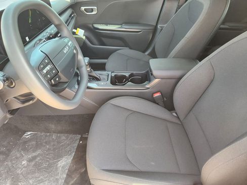 New 2026 Kia K4 LXS image 9