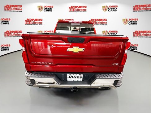 Used 2022 Chevrolet Silverado 1500 LTZ w/ Technology Package image 16