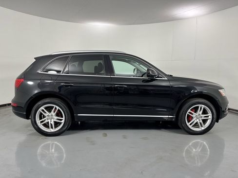 Used 2017 Audi Q5 2.0T Premium Plus w/ Technology Package AWD/4WD image 37