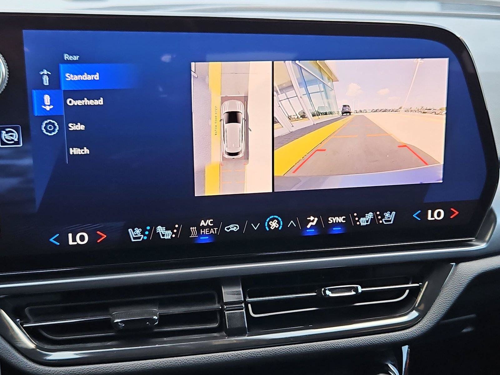 Used 2025 Chevrolet Equinox EV RS w/ Convenience Package II FWD image 20