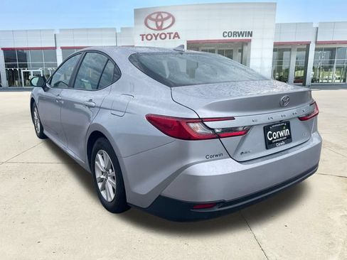 Used 2025 Toyota Camry LE FWD image 3