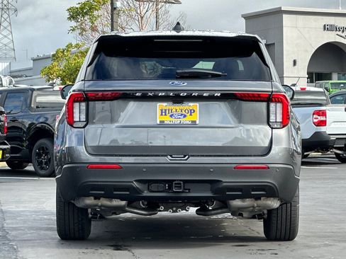New 2026 Ford Explorer Active image 5