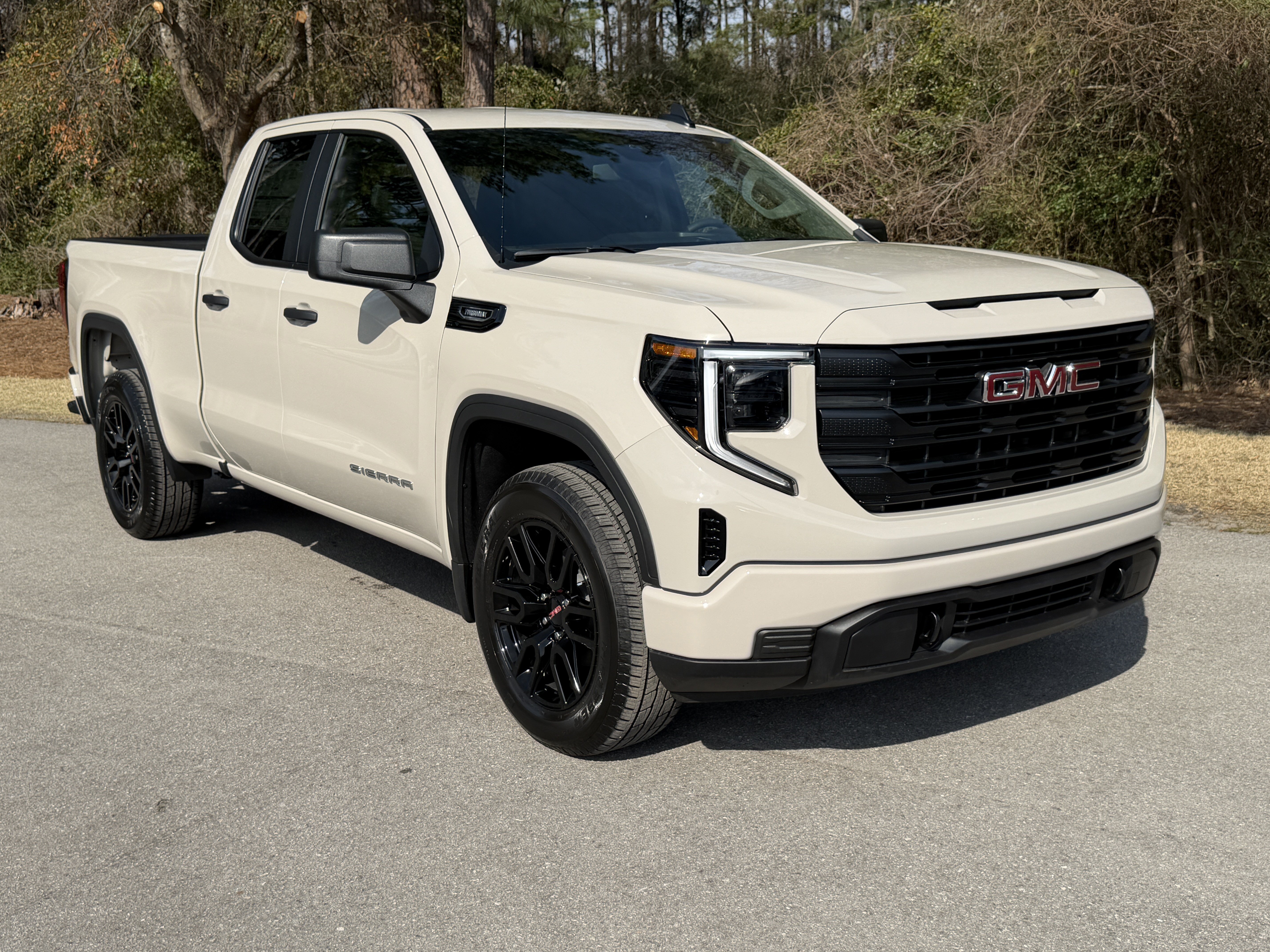 New 2026 GMC Sierra 1500 Pro w/ Graphite Edition AWD/4WD image 30