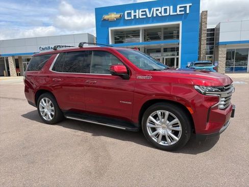Used 2024 Chevrolet Tahoe High Country w/ Advanced Technology Package AWD/4WD image 1