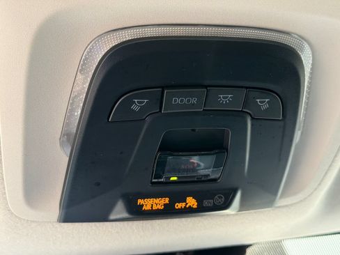 Used 2023 Toyota Corolla LE FWD image 31