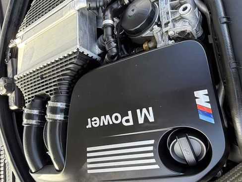 Used 2016 BMW M4 Coupe image 25