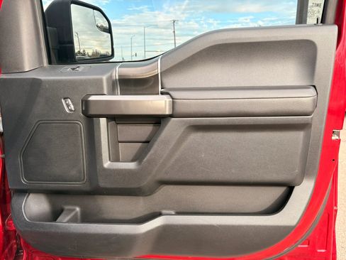 Used 2019 Ford F150 XLT w/ Equipment Group 302A Luxury image 11