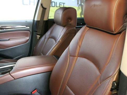 Used 2019 Buick Enclave Avenir w/ Avenir Technology Package AWD/4WD image 21