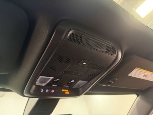 Used 2024 Cadillac XT5 Sportv image 87