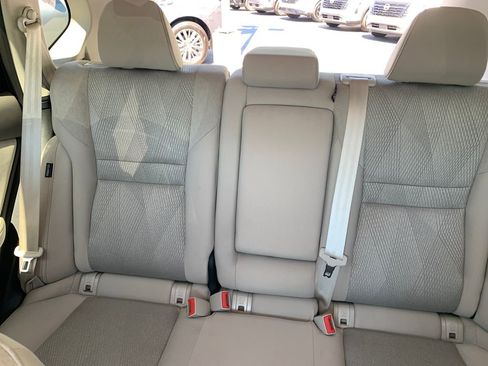 Used 2025 Nissan Rogue SV FWD image 26