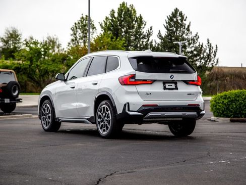 New 2026 BMW X1 xDrive28i image 3