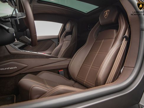 Used 2022 Lamborghini Aventador Countach image 25