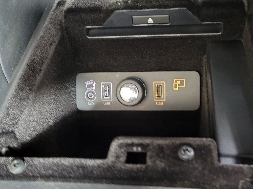 Used 2016 Jaguar F-TYPE R AWD/4WD image 22