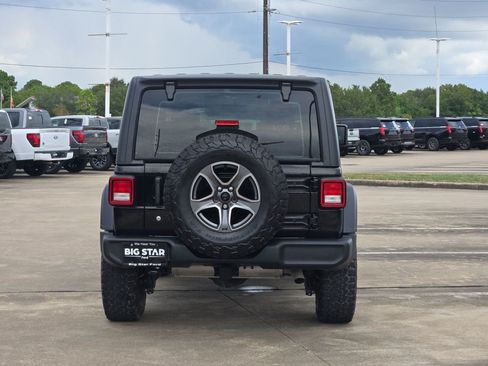Used 2024 Jeep Wrangler Sport AWD/4WD image 6
