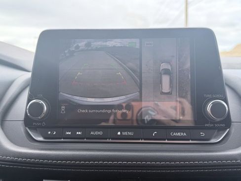 Certified 2021 Nissan Rogue SV image 14