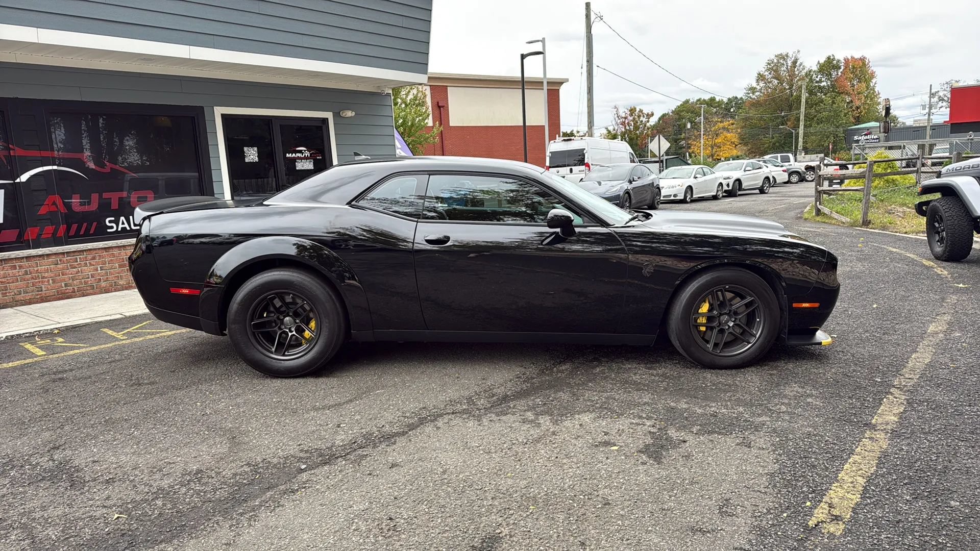 Used 2023 Dodge Challenger SRT Hellcat Redeye RWD image 5