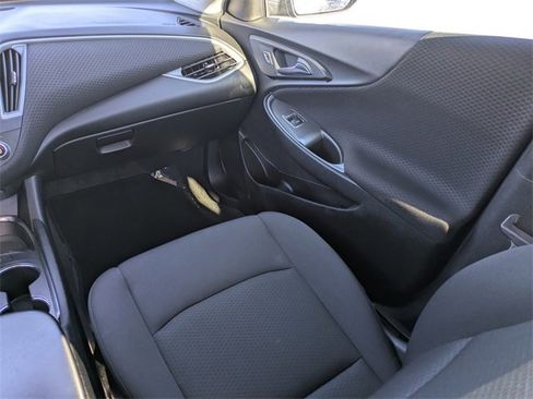 Certified 2025 Chevrolet Malibu LT image 14