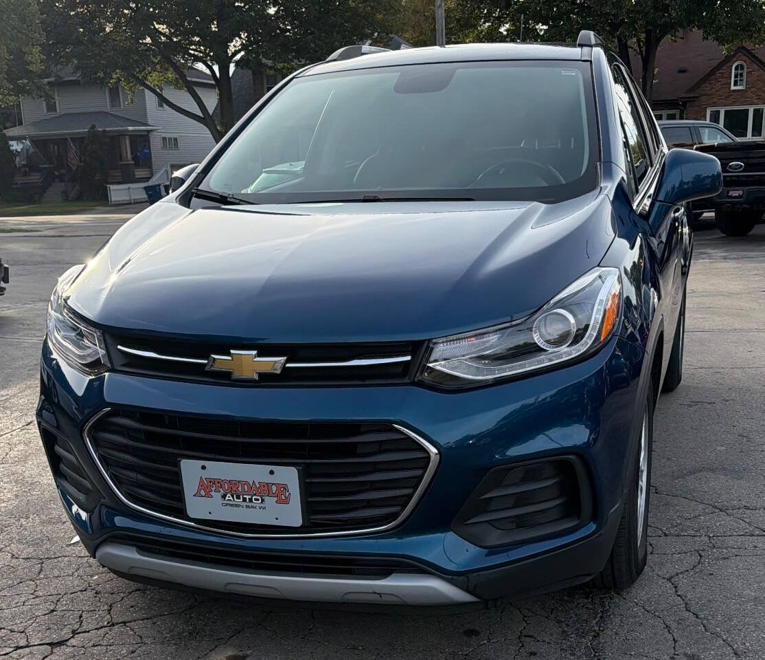 Used 2020 Chevrolet Trax LT w/ LT Convenience Package FWD image 5