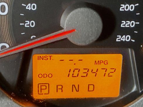 Used 2009 Toyota RAV4 Limited AWD/4WD image 13