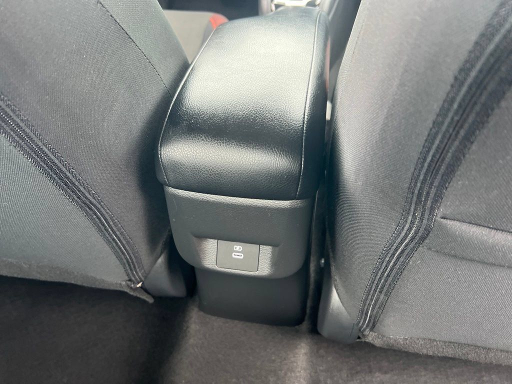 Certified 2025 Nissan Versa SR w/ Trunk Package FWD image 19