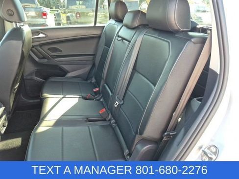 Used 2021 Volkswagen Tiguan SE w/ Panoramic Sunroof Package AWD/4WD image 19