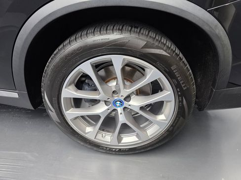 Used 2023 BMW X5 xDrive45e w/ Luxury Seating Package AWD/4WD image 17