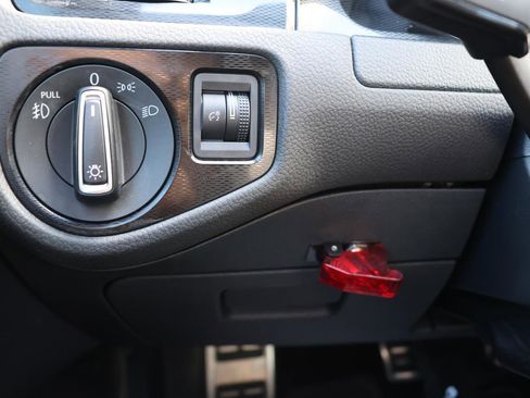 Used 2016 Volkswagen GTI S image 32