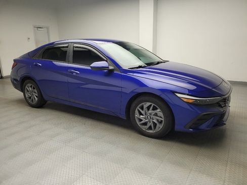 Used 2024 Hyundai Elantra SEL FWD image 11