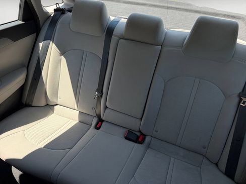 Used 2019 Hyundai Sonata SE FWD image 13
