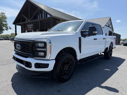 Used 2024 Ford F250 XL w/ STX Appearance Package AWD/4WD image 2