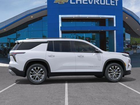 New 2026 Chevrolet Traverse LT image 32