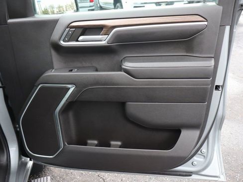 Used 2023 Chevrolet Silverado 1500 RST AWD/4WD image 20