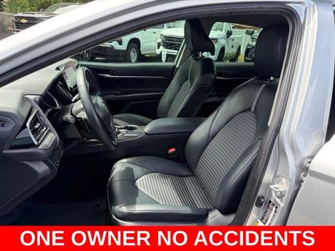 Used 2024 Toyota Camry SE FWD image 14