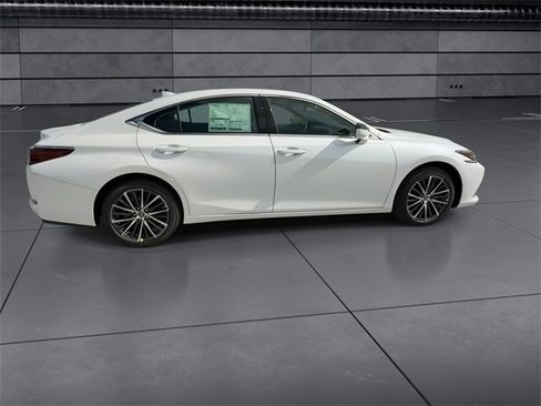 New 2025 Lexus ES 350 w/ Premium Package image 9
