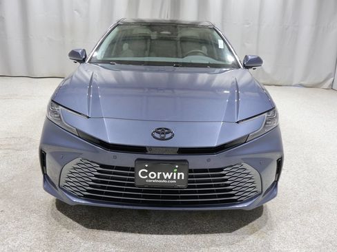 Used 2026 Toyota Camry XLE w/ Premium Plus Package FWD image 9