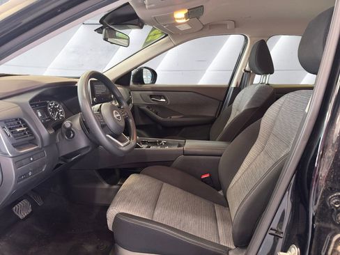 Used 2023 Nissan Rogue SV image 7