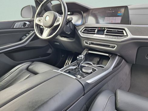 Used 2021 BMW X7 xDrive40i w/ M Sport Package image 33