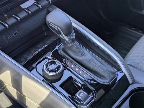 New 2025 Chevrolet Colorado ZR2 w/ ZR2 Bison Edition image 22