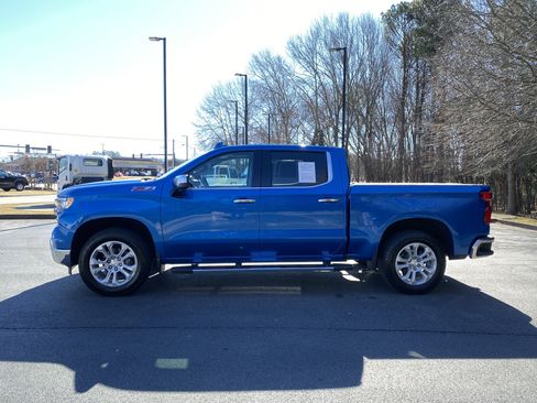 Used 2022 Chevrolet Silverado 1500 LTZ w/ LTZ Premium Package image 6